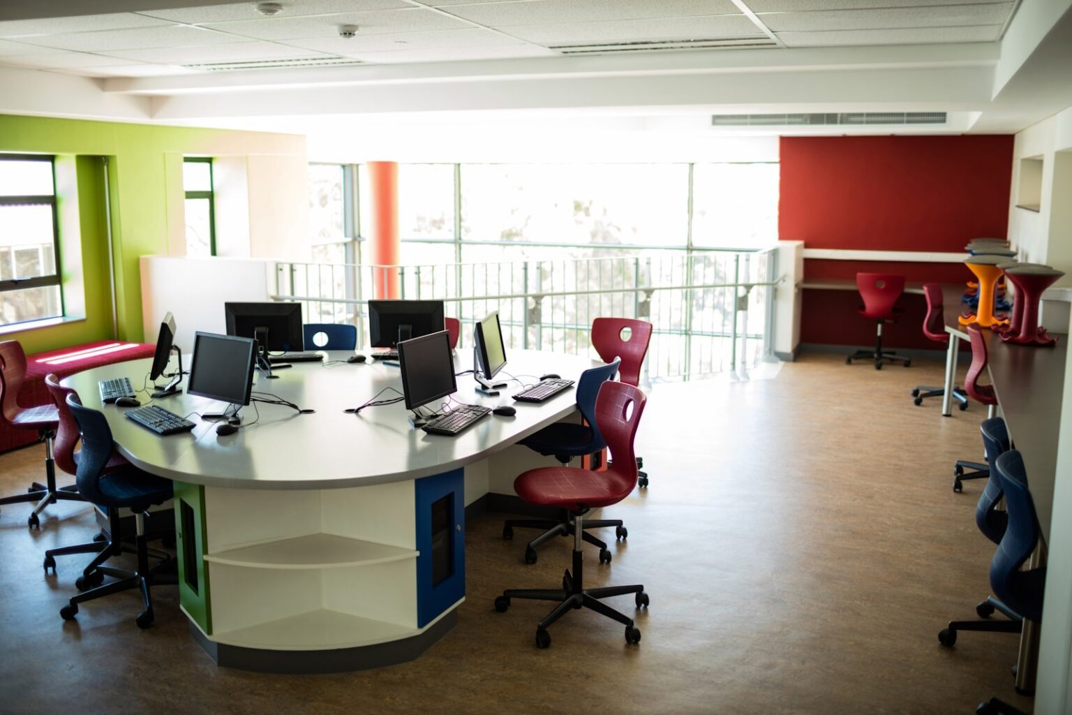 Collaboration Hubs: Connecting In-Office and Remote Teams - TKI